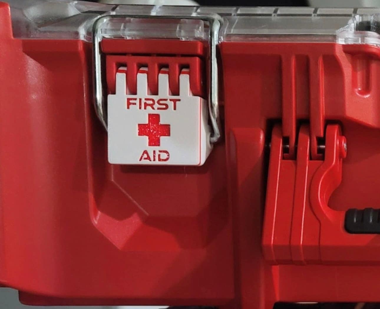 48-22-8430 or 48-22-8432 First Aid Latches for High Profile Packout (2 pc)